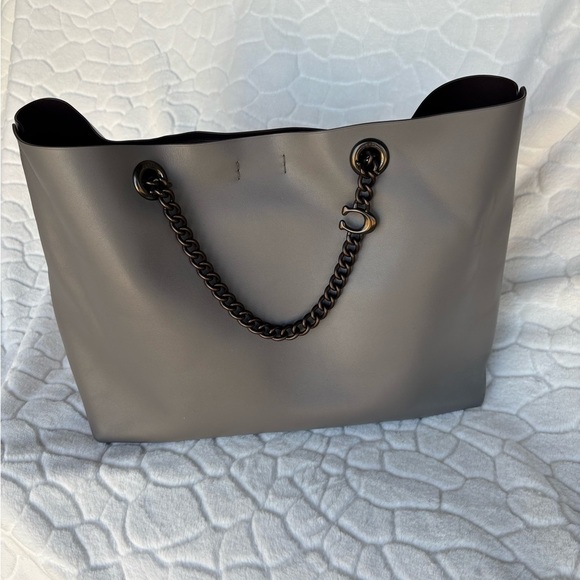 COACH 78218 SIGNATURE CHAIN CENTRAL TOTE V5/Heather Grey. - Picture 2 of 14